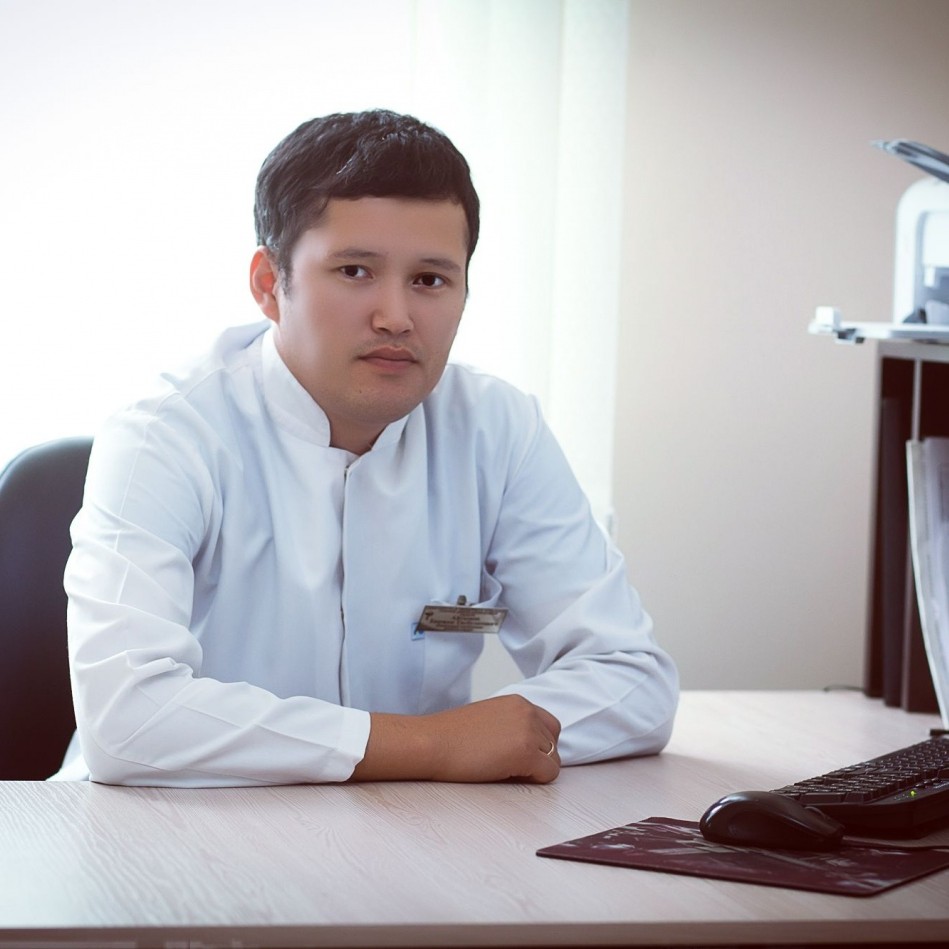 жунусов ануар тасбулатович. авиценна щучинск врачи. каржау рафаэль ермекович хирург. областная больница город кокшетау ермолаев евгений врач фото. динмухамед врач хирург казахстан.